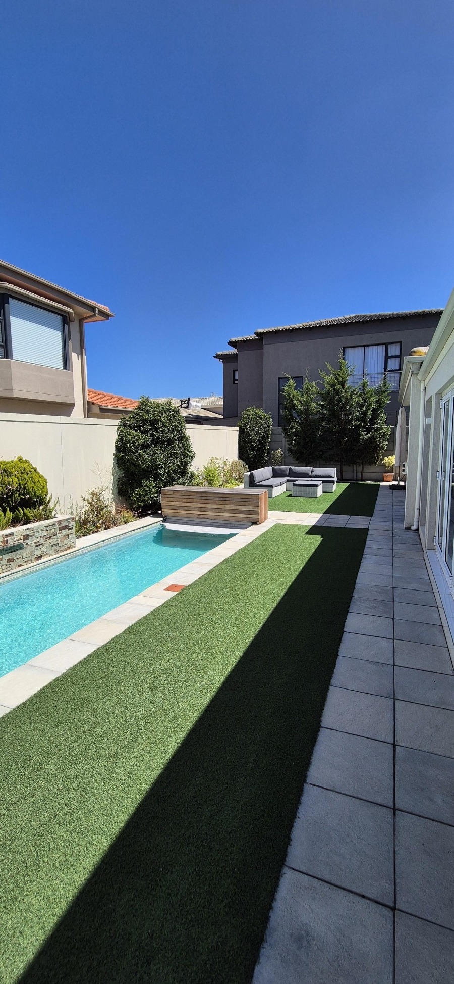 4 Bedroom Property for Sale in Parklands North Western Cape